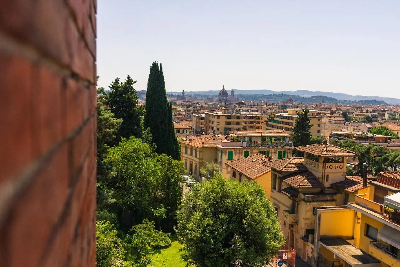 Attico In Villa Storica - Dolcevita Holiday Florence Apartment